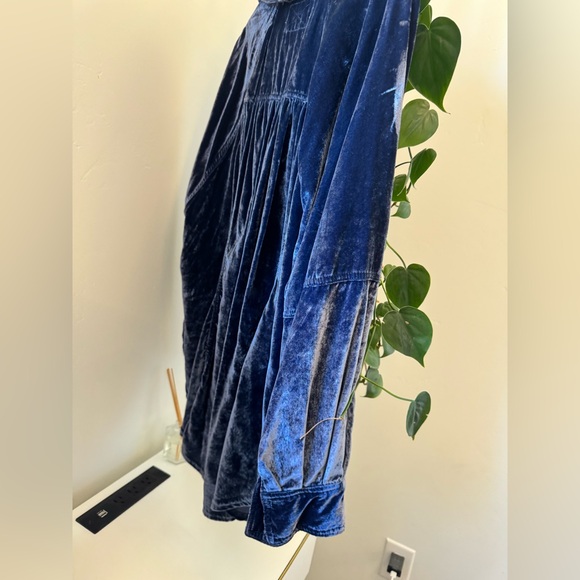 NEW!! Free People We The Free - Night Skies Velvet Top - Picture 10 of 14